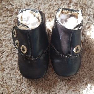 Livie and Luca Londons 12-18m